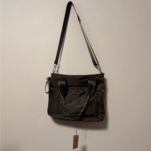 NWT Bearpaw Olive Green Messenger Bag